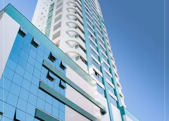 Apartamento Edifício De La Torre no Centro, Balneário Camboriú — Edificio De La Torre 3 Suites Balneario Camboriu 1